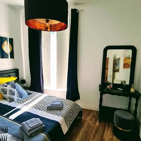 Appartement Cosy De Tourny 아파트 사흘라 라 카네다